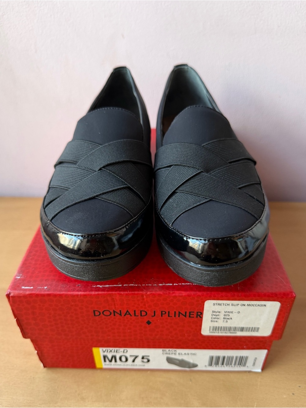 DONALD PLINER Womens Black Stretch Fabric Slip on Moccasin Loafers Shoes New Box